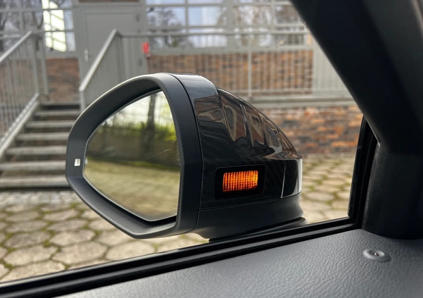 Audi S4 cena 166900 przebieg: 72000, rok produkcji 2018 z Tychy małe 781